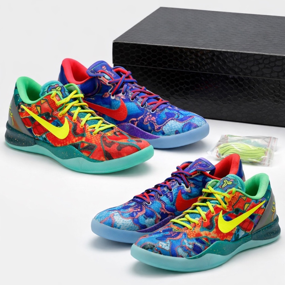 NWT Nike KOBE VIII PROTRO
MULTI-COLOR
